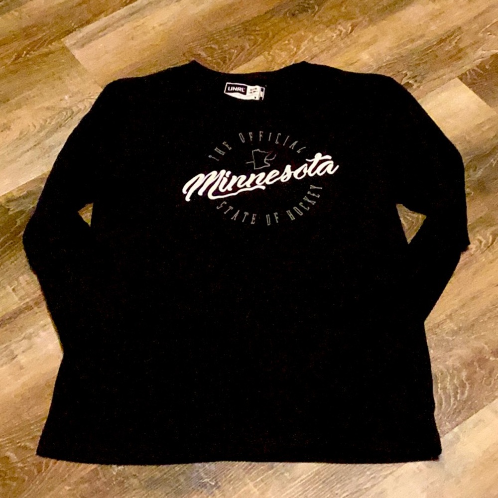 NWOT MN Hockey T